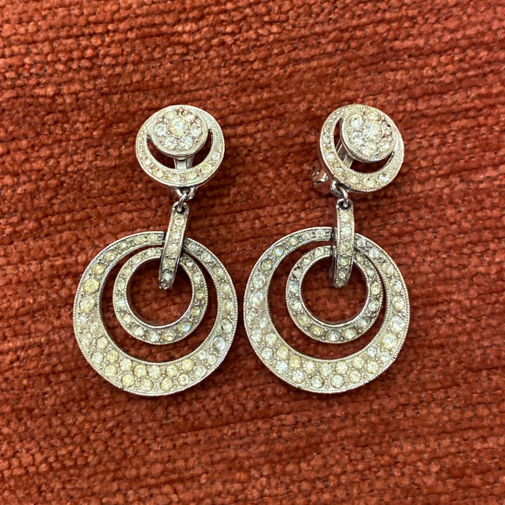 Rhinestone dangling clip on earrings